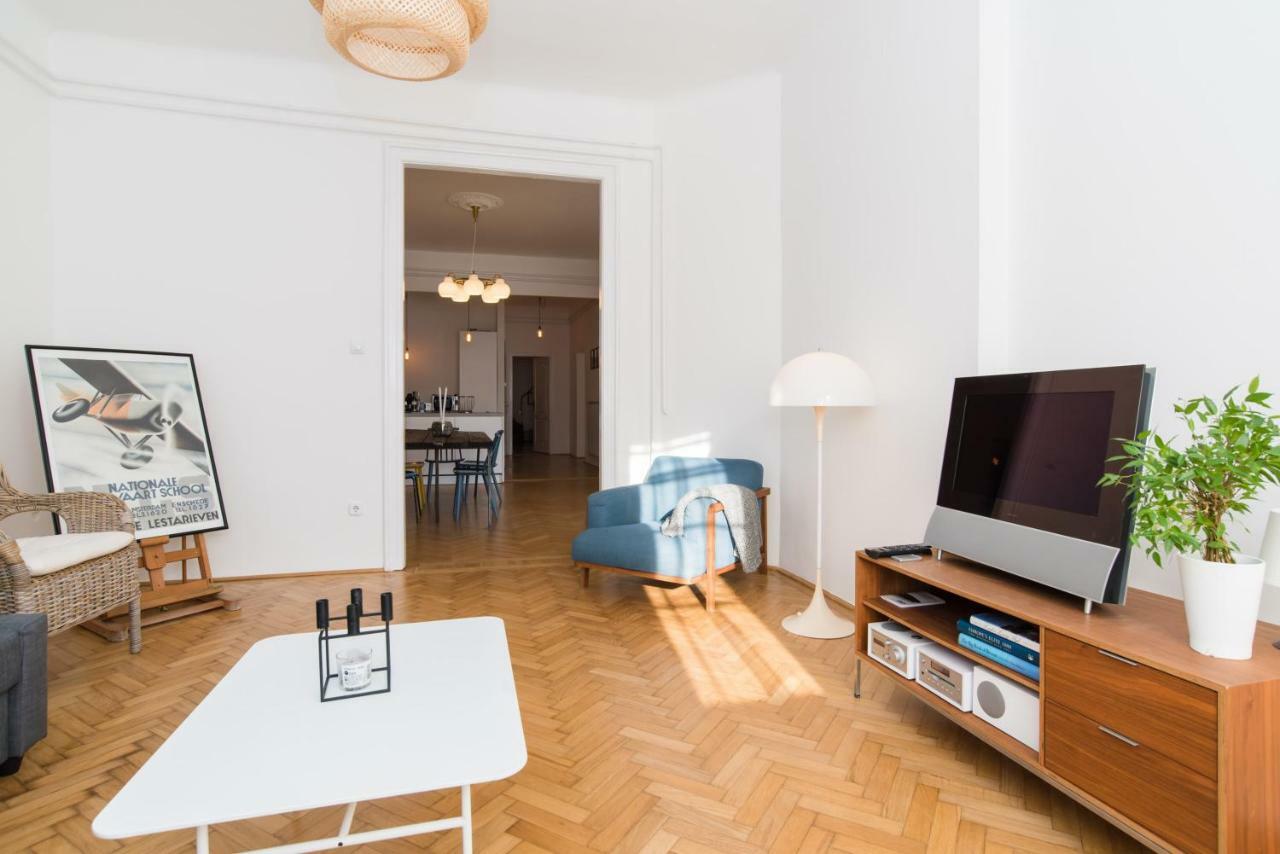 Klauzal Apartment W/3 Bedrooms, French Balcony Budapest Extérieur photo