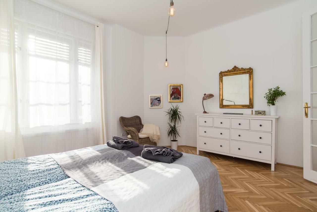 Klauzal Apartment W/3 Bedrooms, French Balcony Budapest Extérieur photo