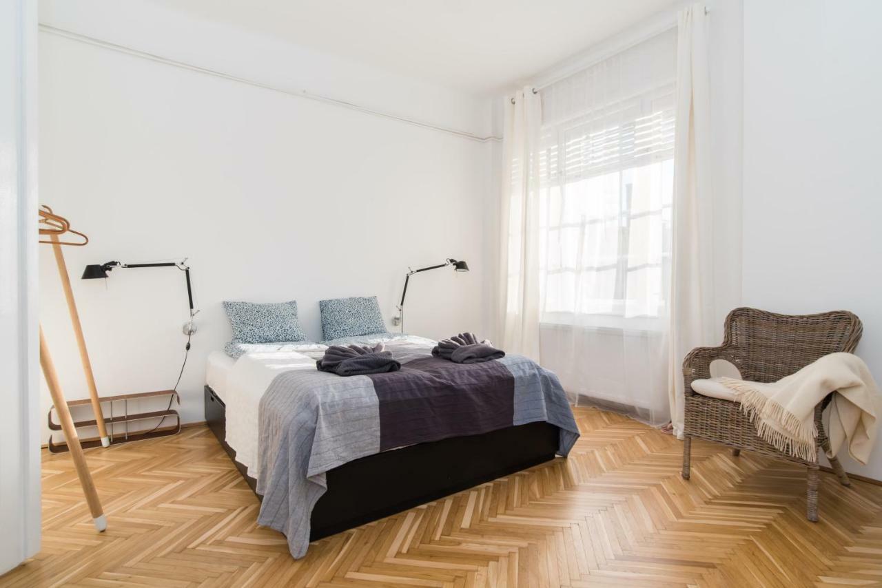 Klauzal Apartment W/3 Bedrooms, French Balcony Budapest Extérieur photo
